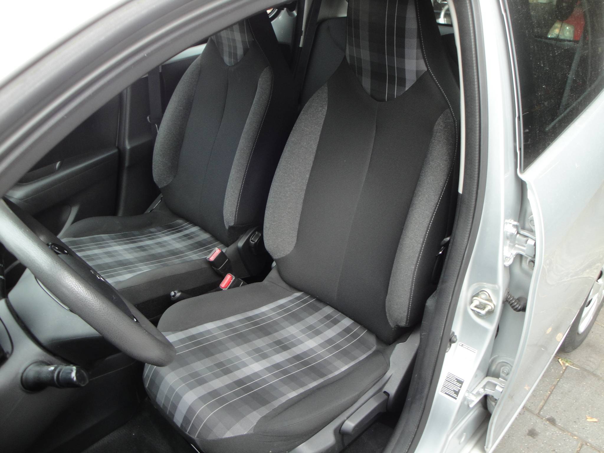 Peugeot 108 1.0 VTi 5-Drs. (10-2019) incl. Audio, Airco, etc. - Thumbnail 7