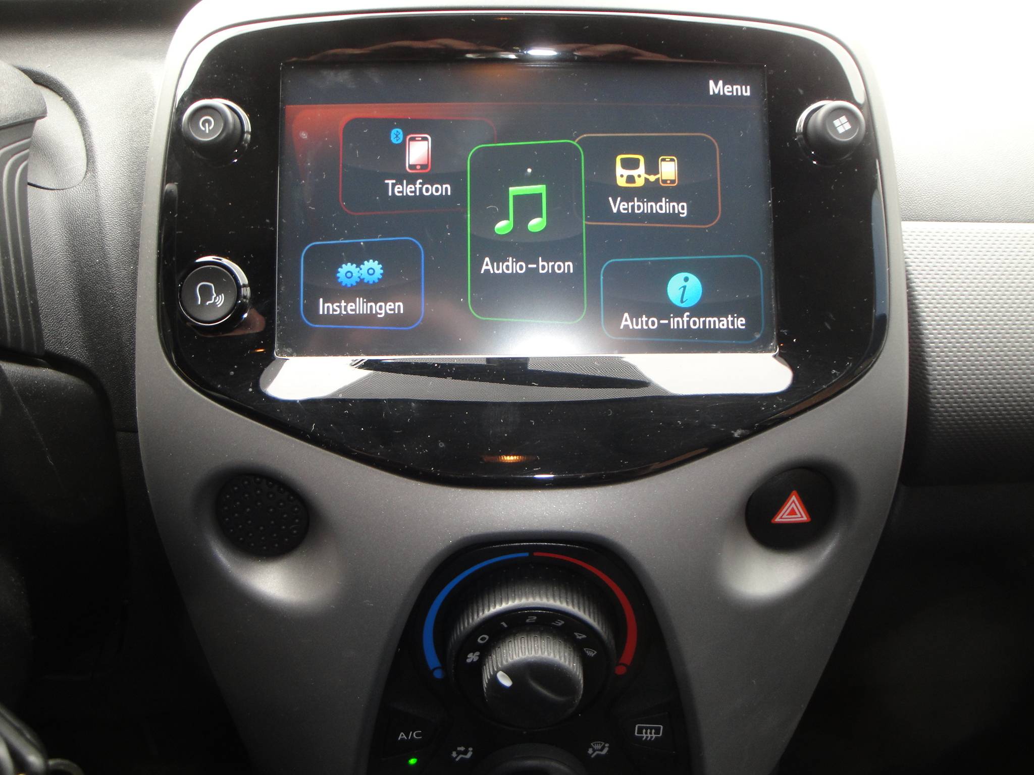 Peugeot 108 1.0 VTi 5-Drs. (10-2019) incl. Audio, Airco, etc. - Thumbnail 11