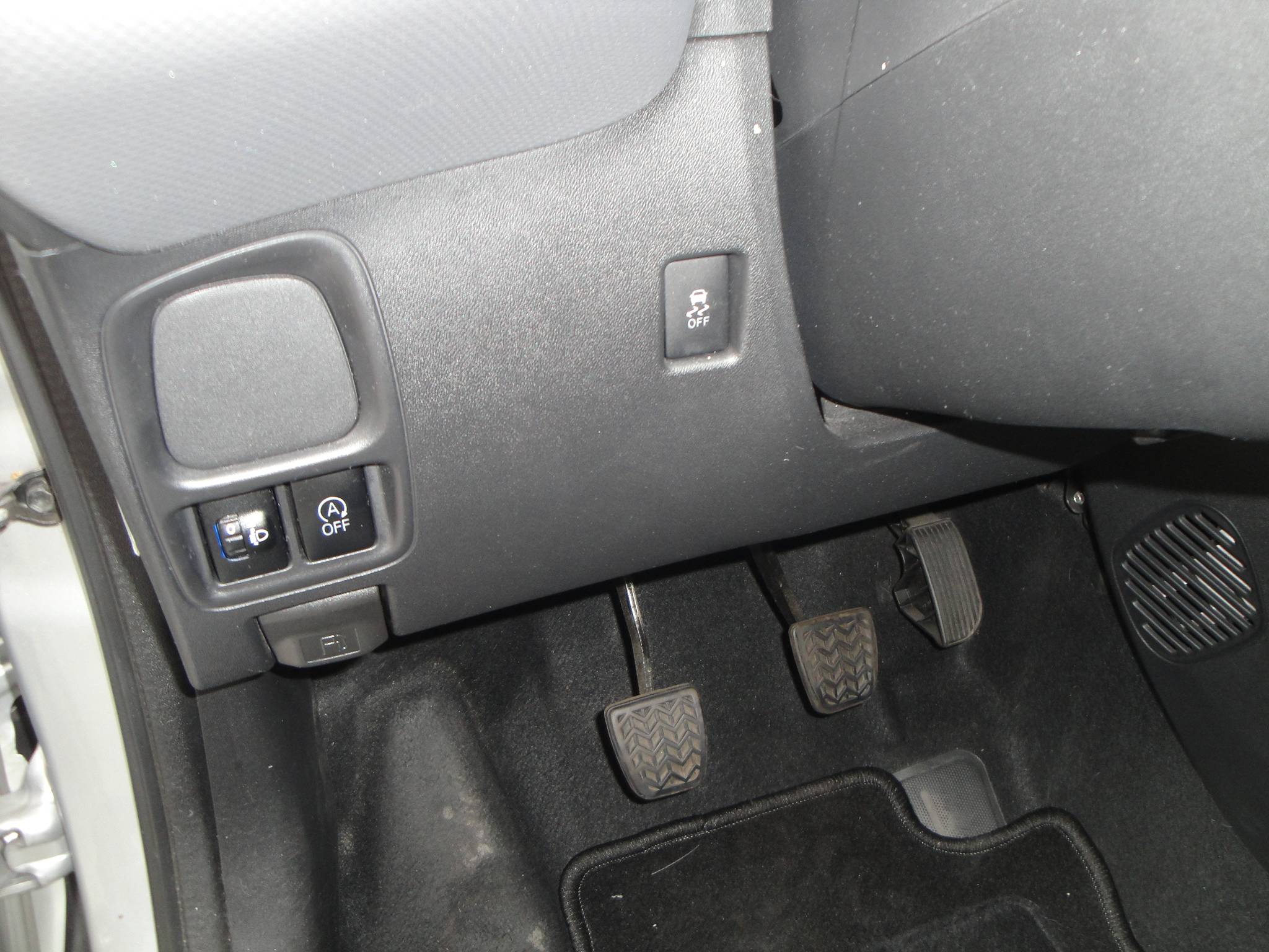 Peugeot 108 1.0 VTi 5-Drs. (10-2019) incl. Audio, Airco, etc. - Thumbnail 4