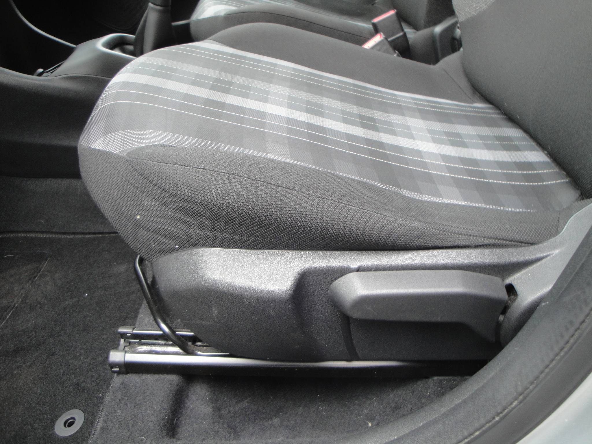 Peugeot 108 1.0 VTi 5-Drs. (10-2019) incl. Audio, Airco, etc. - Thumbnail 14