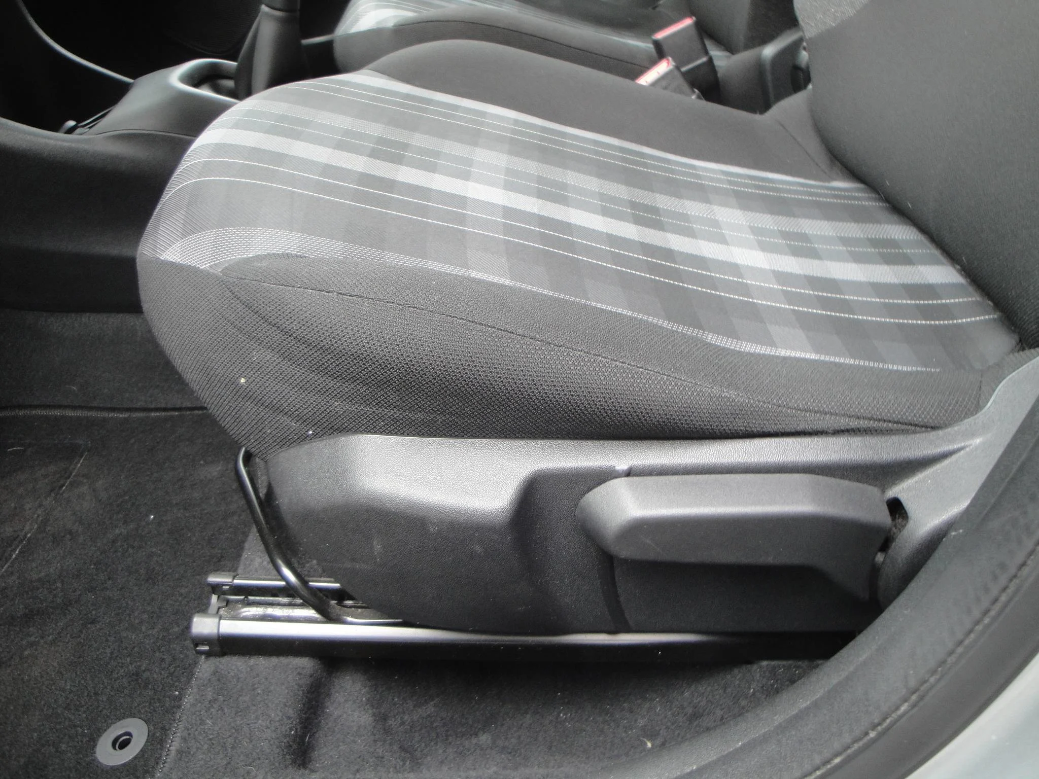 Peugeot 108 1.0 VTi 5-Drs. (10-2019) incl. Audio, Airco, etc. - Thumbnail 13