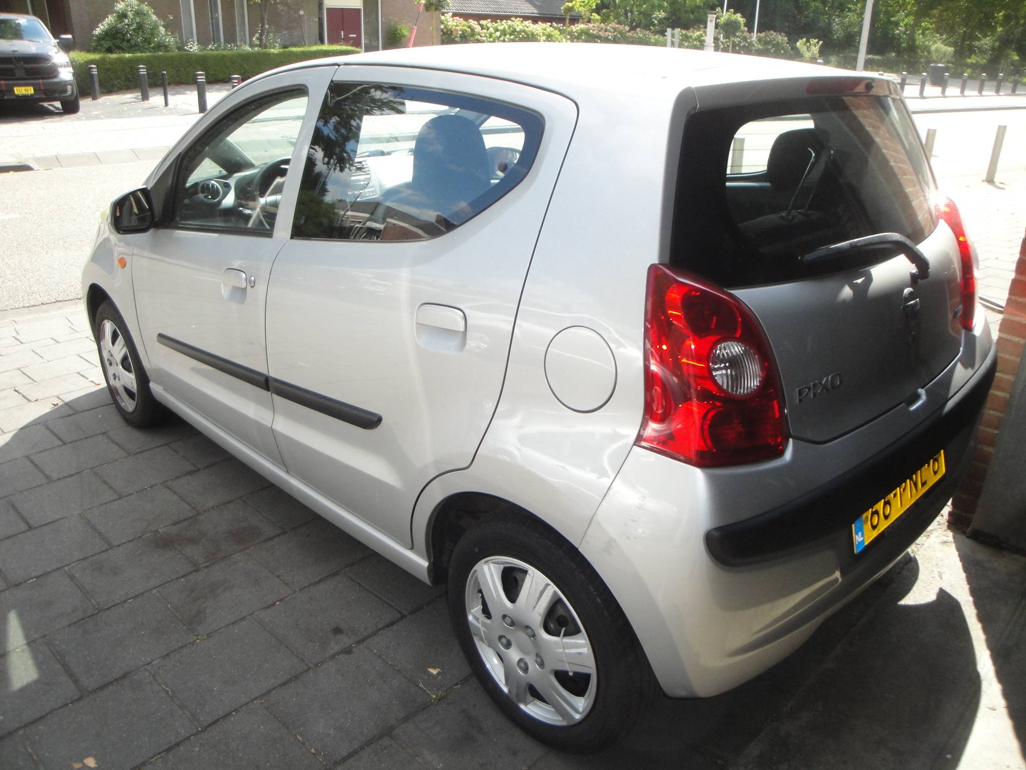 Nissan Pixo 1.0 5-Drs. met oa. Audio én nw. Koppeling. - Thumbnail 3