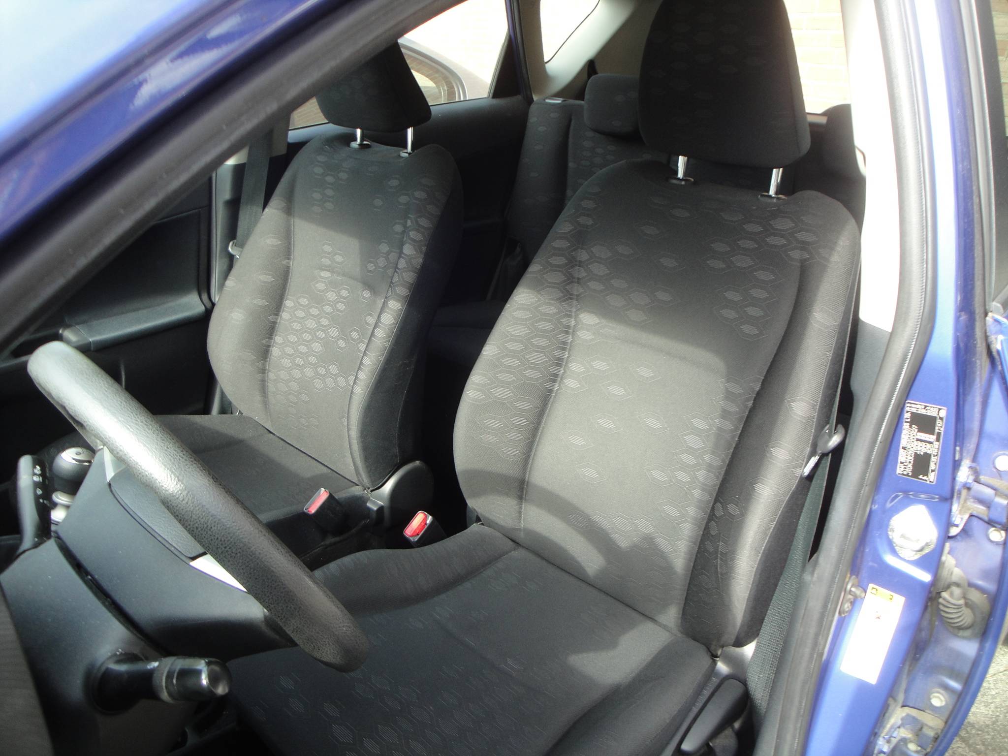 Subaru Trezia 1.3 Comfort (70.500KM) 5-Drs. met o.a. Trekh. & Park.sensoren A. - Thumbnail 4