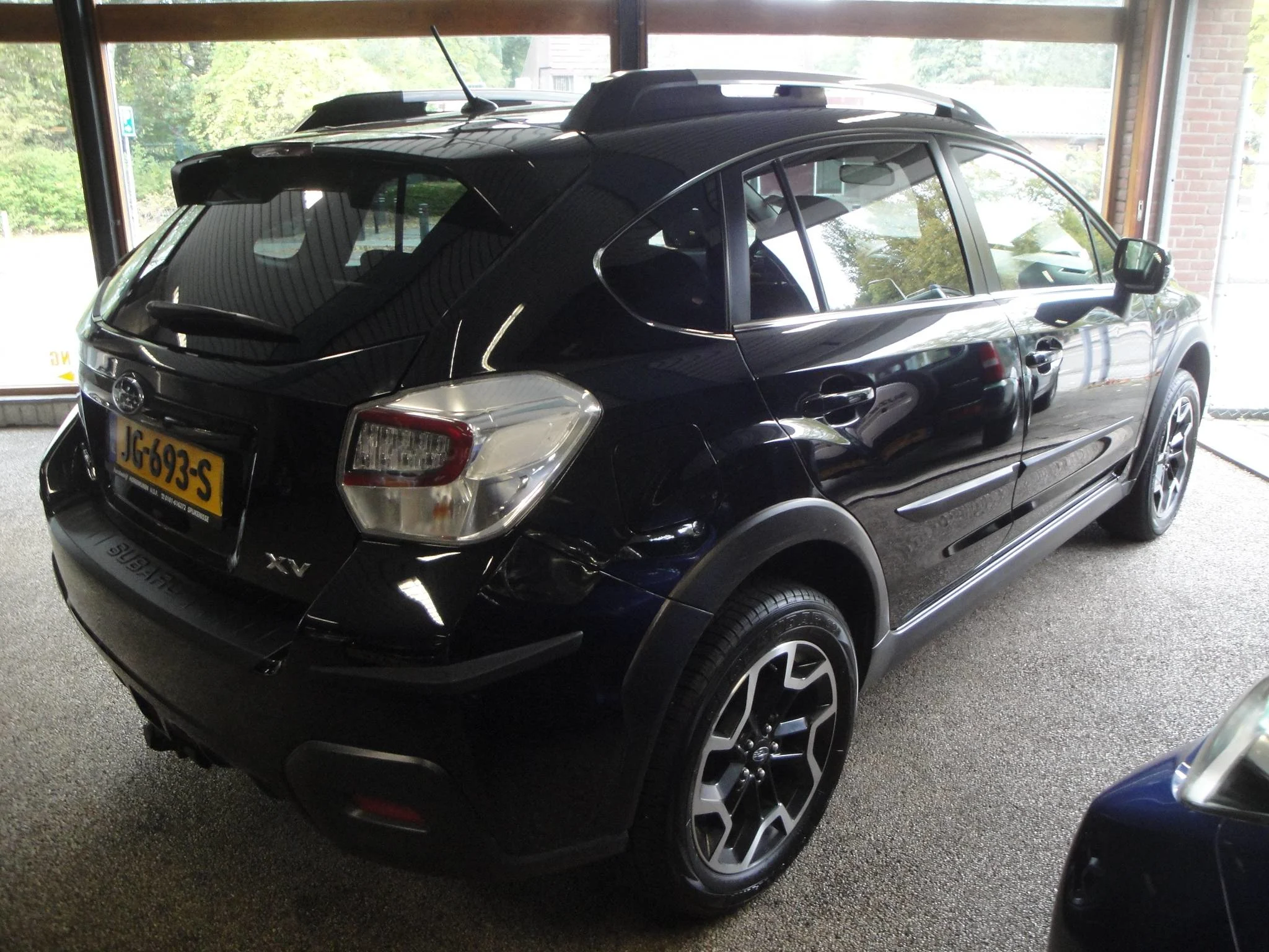 Subaru XV 2.0 Comfort CVT AWD met Airco/Cl.- en Cruise-Control, LM-velgen, Trekh., etc - Thumbnail 4