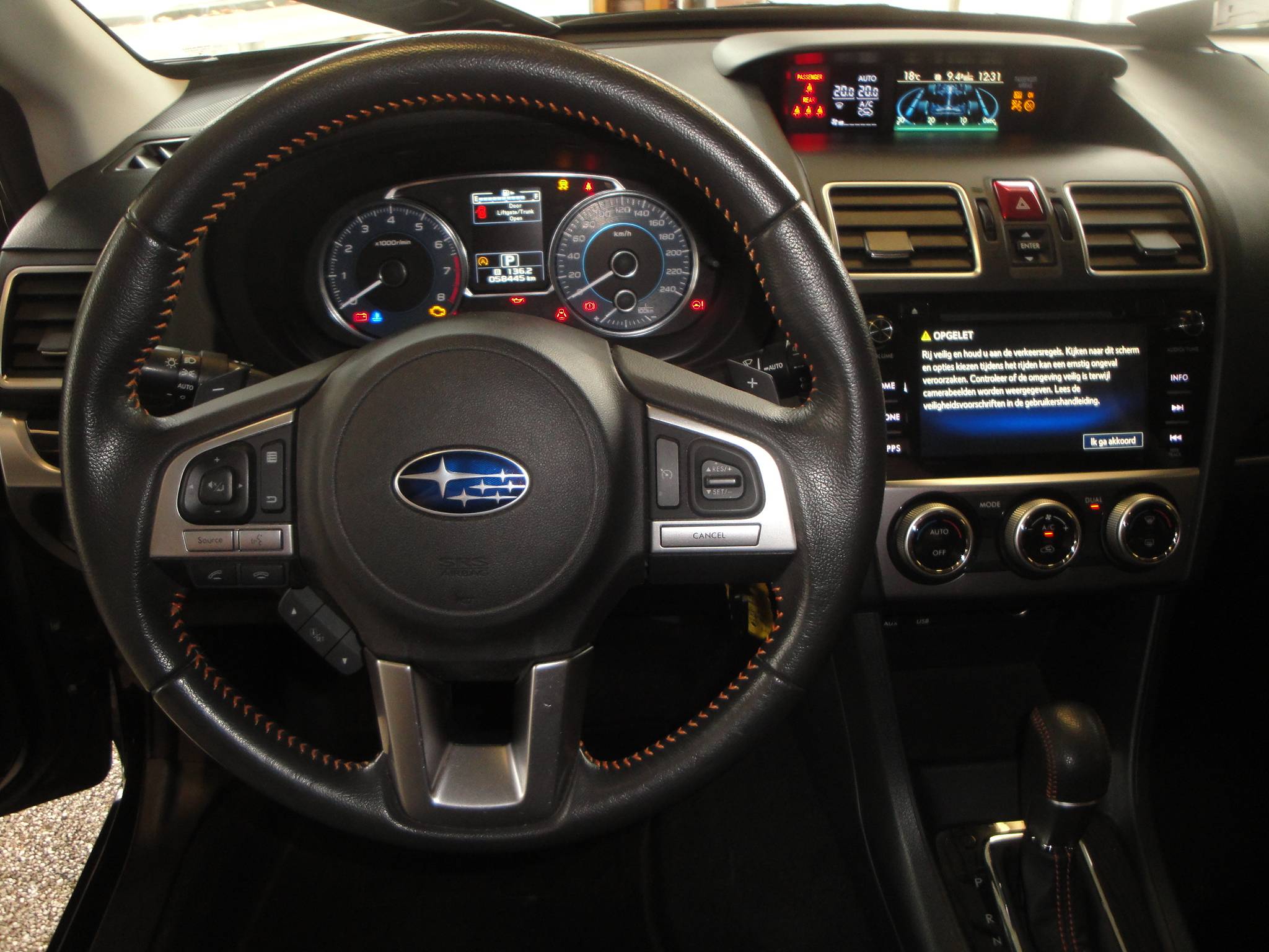 Subaru XV 2.0 Comfort CVT AWD met Airco/Cl.- en Cruise-Control, LM-velgen, Trekh., etc - Thumbnail 12