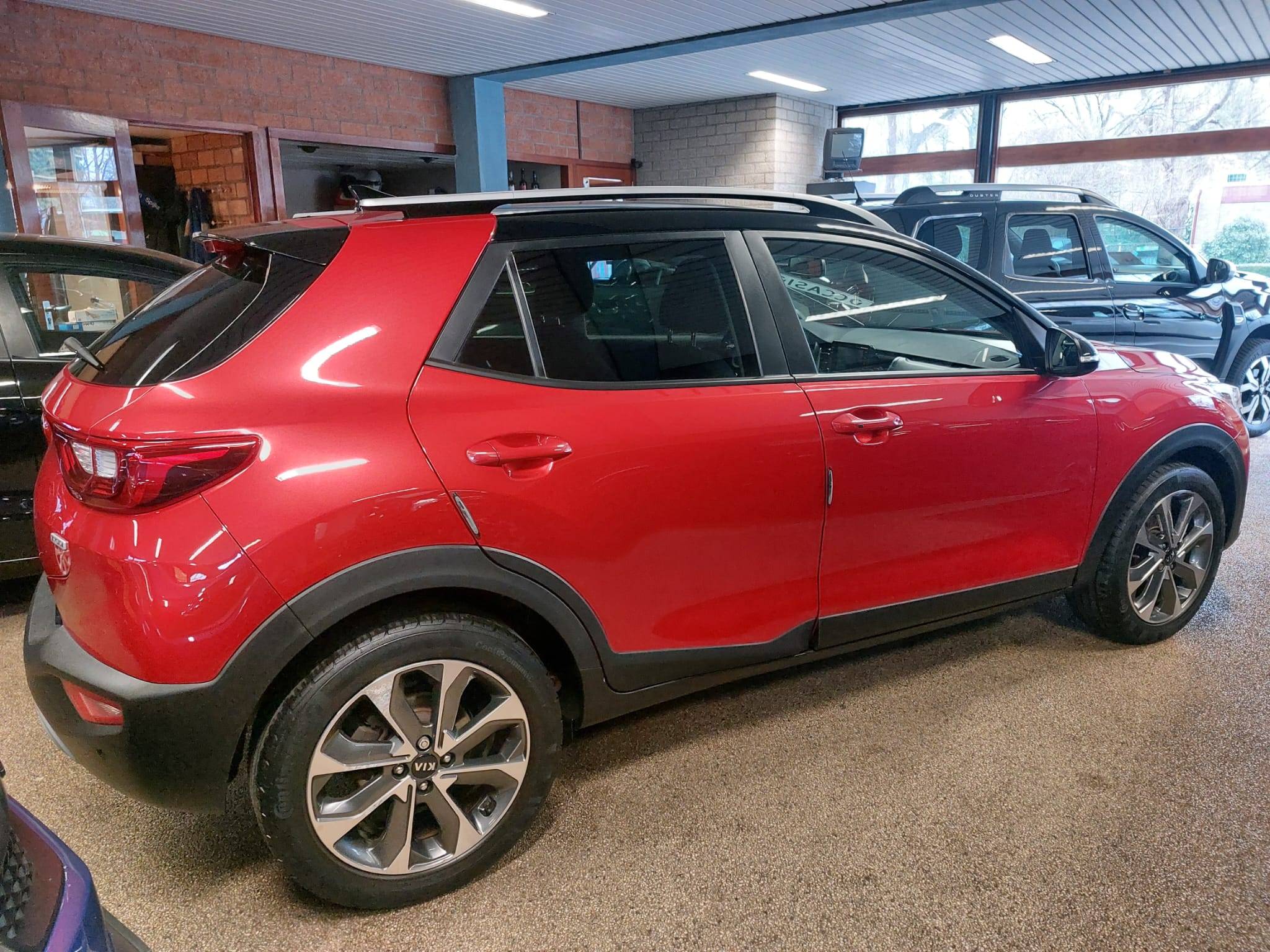 Kia Stonic 1.0 T-GDi Dynamic Plus-Line 5-Drs. met Audio/Navi & A.-Cam, Cr.- & ClimateControl, KeylessEntry, etc. - Thumbnail 2