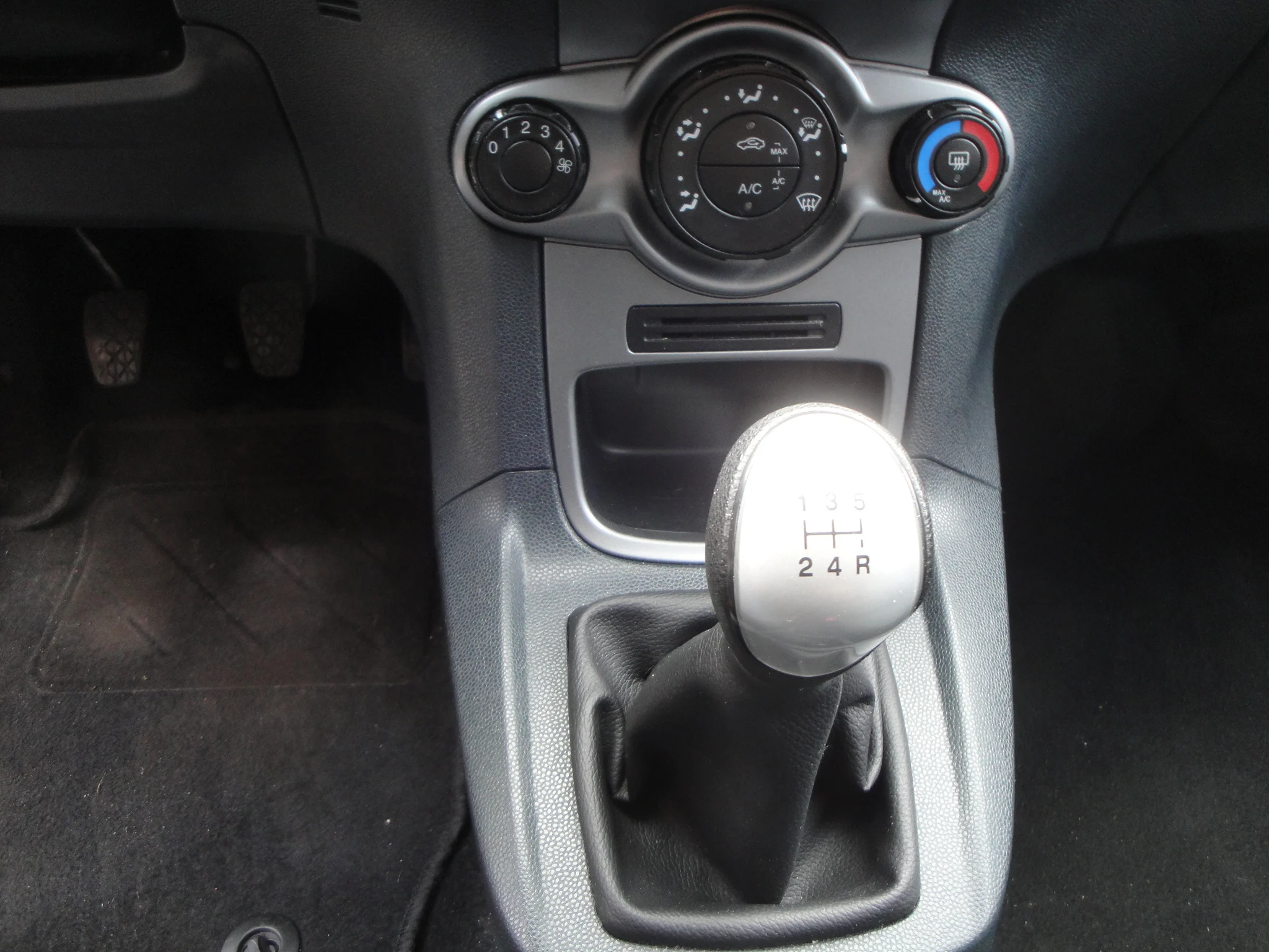 Ford Fiesta 1.25 Limited 3-Drs. (11-2010) met o.a. Audio & Airco. - Thumbnail 14