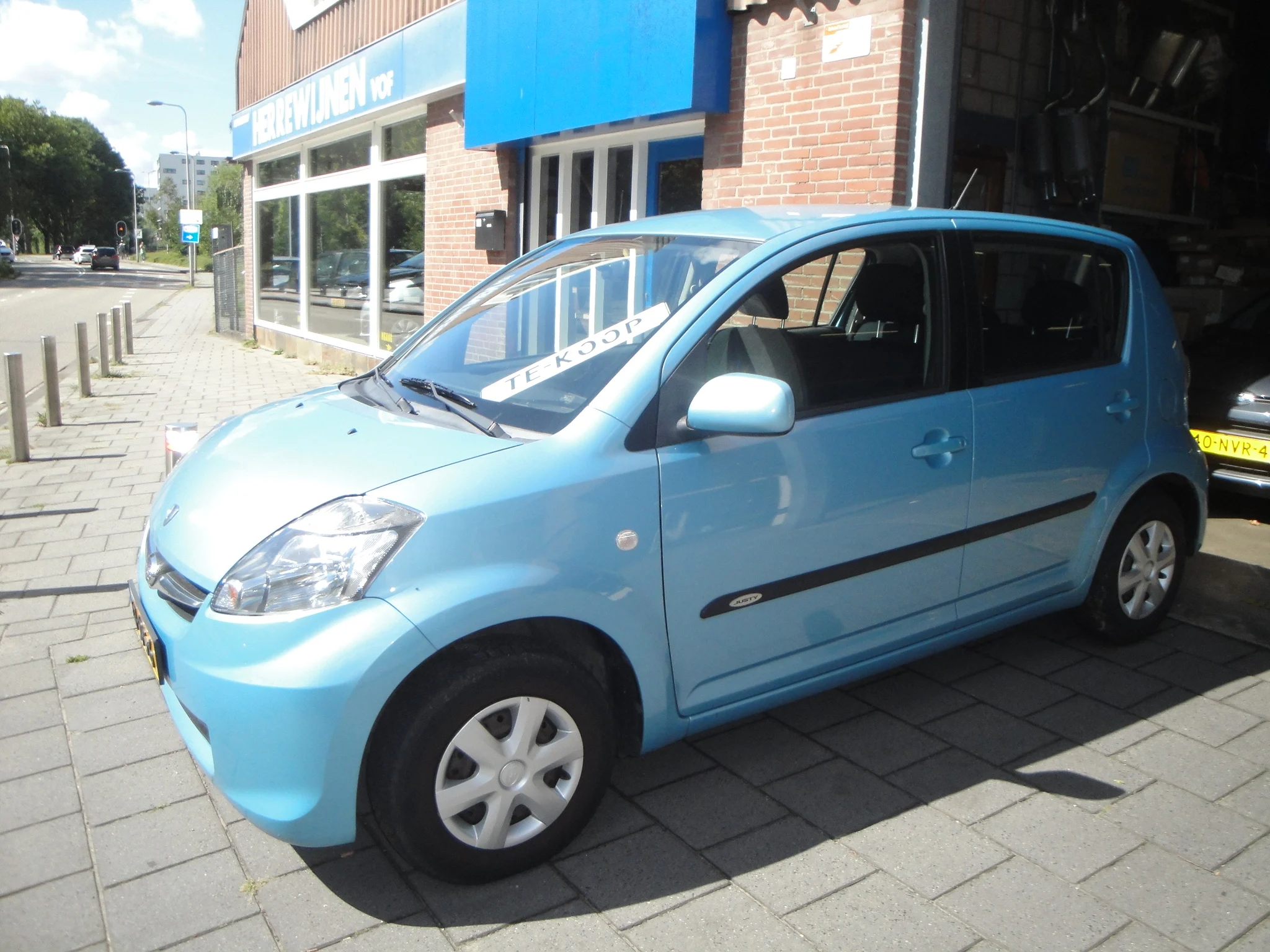 Subaru Justy 1.0 Comfort 5-Drs. o.a. Airco, Audio, CPV & afst.bed., P.sens.A. en 4.Seizoenen-banden.