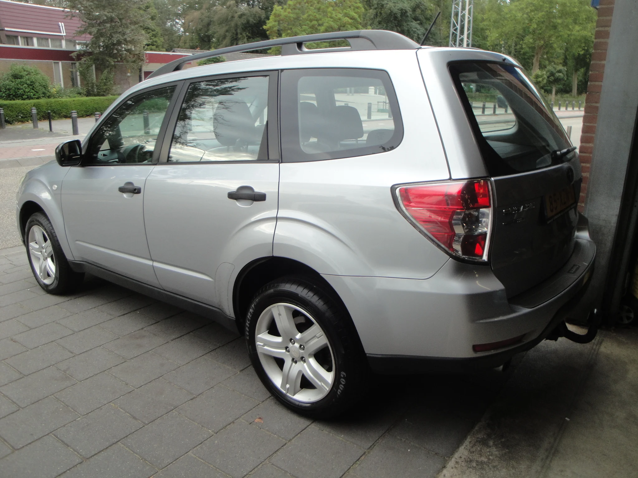 Subaru Forester (VERKOCHT) 2.0 Intro AWD 5-Drs. (1eEig./09-2012/<99.000KM) met 17"LM-velgen, Trekhaak, etc. - Thumbnail 3