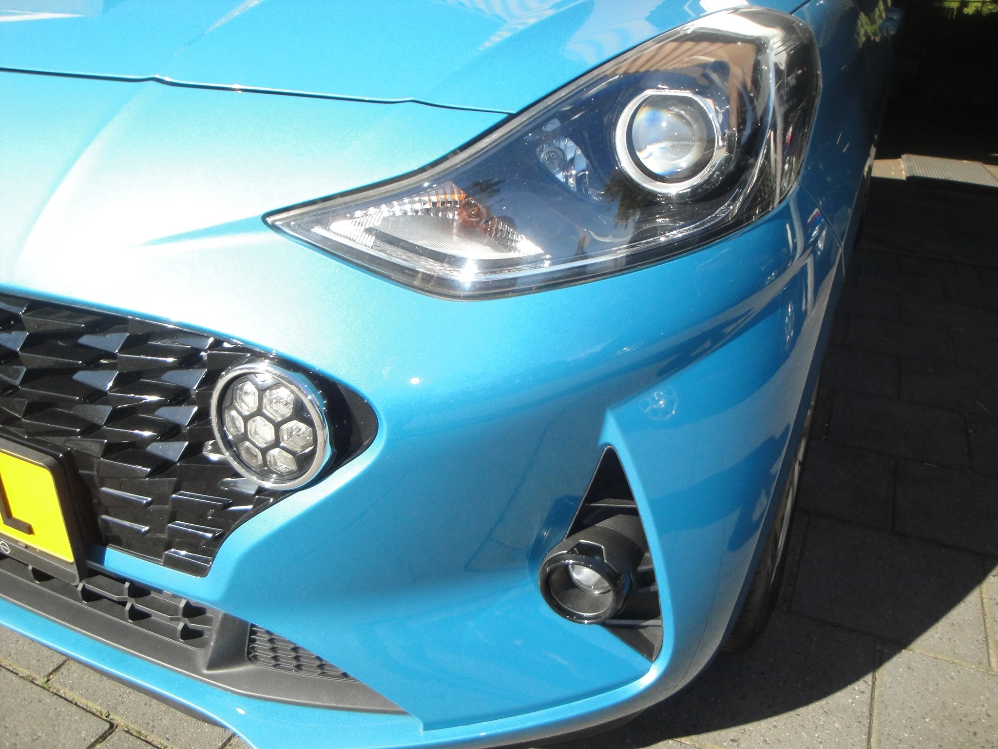 Hyundai i10 1.0 Premium TwoTone 5-Drs. met o.a. Climate-Control, Cruise-Control, Navigatie, A-uitrijcam., etc. - Thumbnail 21