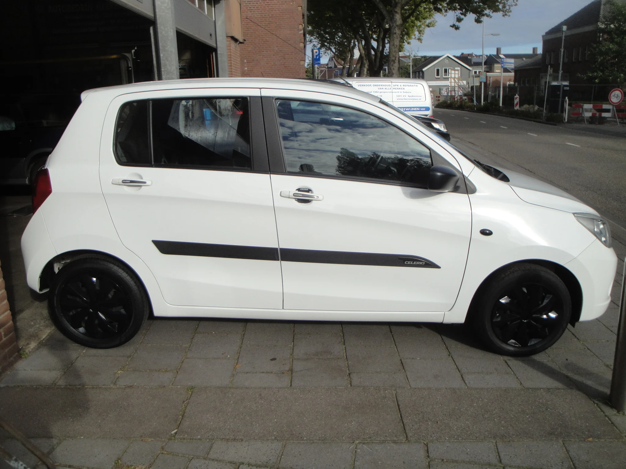Suzuki Celerio 1.0 Comfort (23.000km) 5-Drs. incl. Audio, Airco, Navigatie, A.Parkeer-sens., etc - Thumbnail 4