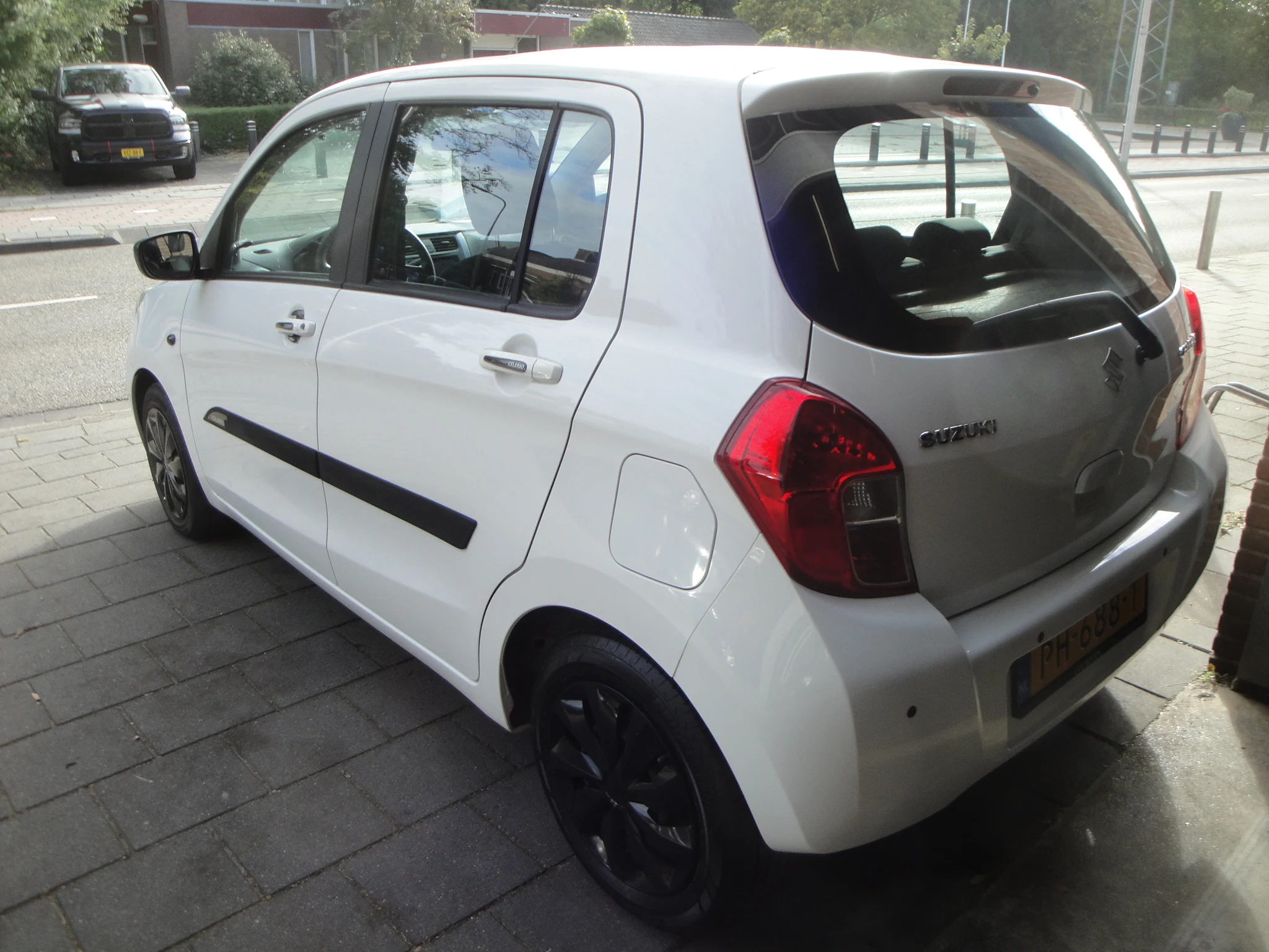 Suzuki Celerio 1.0 Comfort (23.000km) 5-Drs. incl. Audio, Airco, Navigatie, A.Parkeer-sens., etc - Thumbnail 5