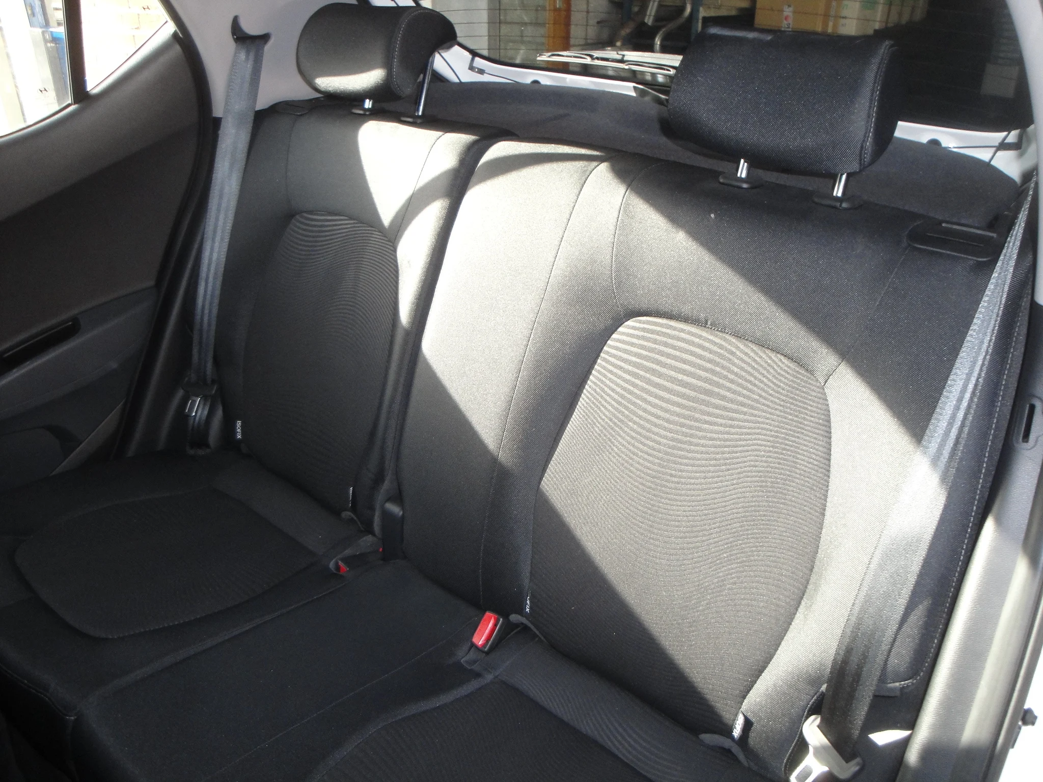 Hyundai i10 Comfort + SmartPack (1eEig.) 5-Drs. met o.a. Audio, Cruise-Control, Navigatie & A.Parkeersens. - Thumbnail 7