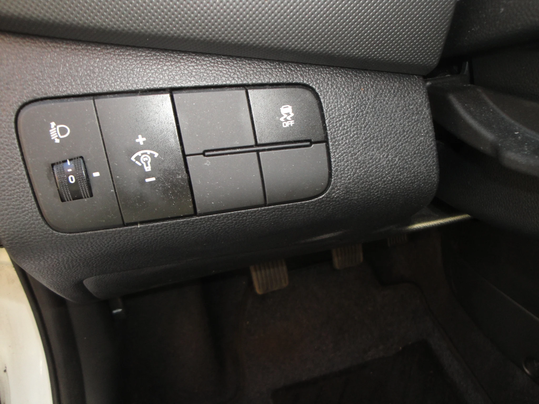 Hyundai i10 Comfort + SmartPack (1eEig.) 5-Drs. met o.a. Audio, Cruise-Control, Navigatie & A.Parkeersens. - Thumbnail 16