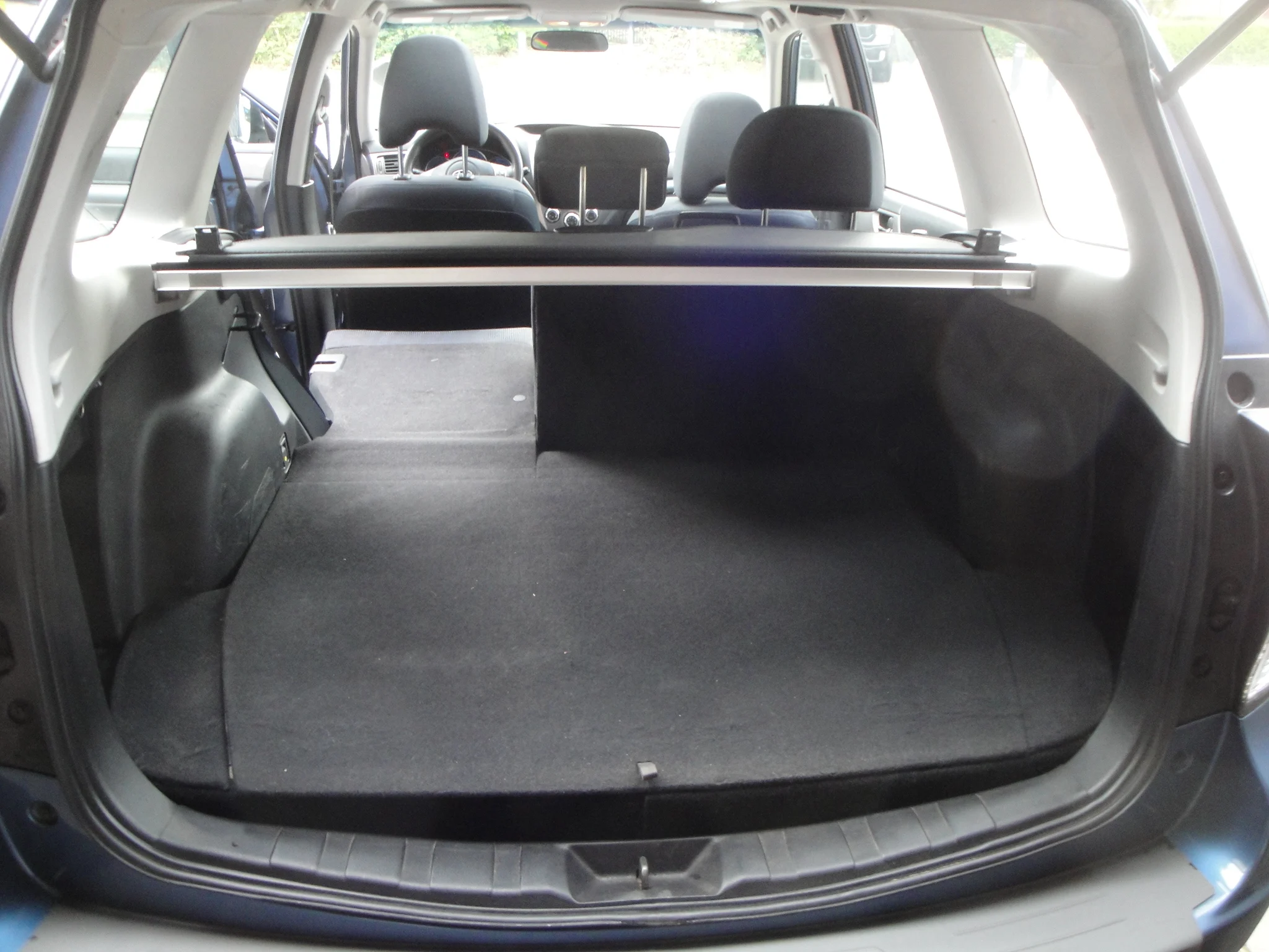 Subaru Forester 2.0 Comfort AWD (1eEig.) met o.a. Audio, Climate- en Cruise-Control, LM-velgen, El. Pan.-dak, Trekh., etc. - Thumbnail 10