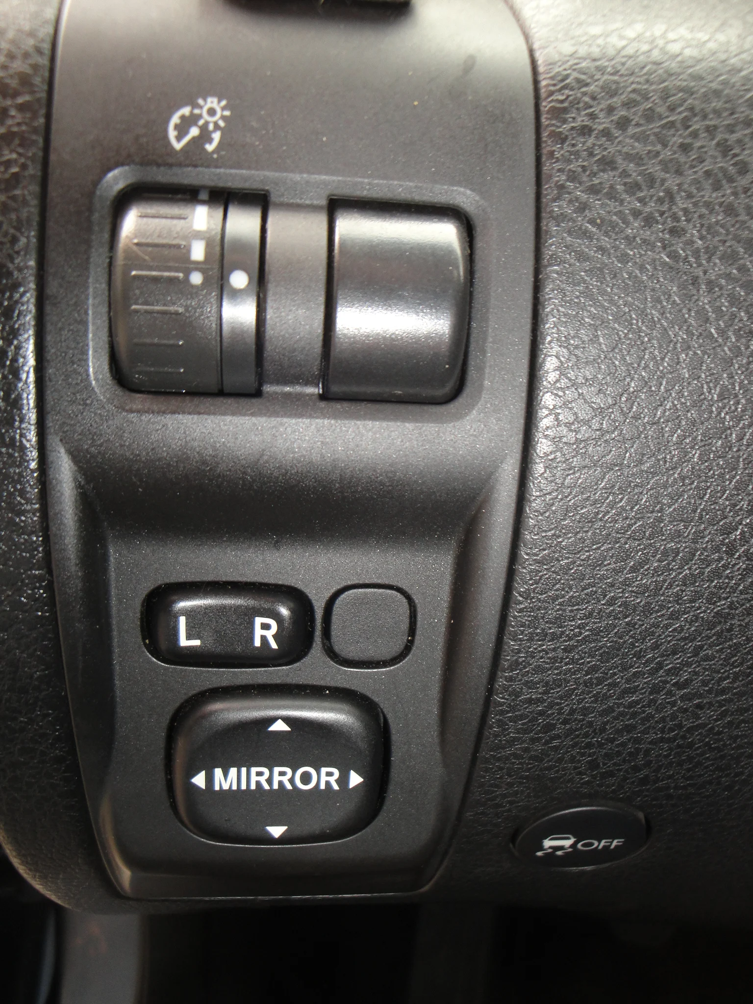 Subaru Forester 2.0 Comfort AWD (1eEig.) met o.a. Audio, Climate- en Cruise-Control, LM-velgen, El. Pan.-dak, Trekh., etc. - Thumbnail 19