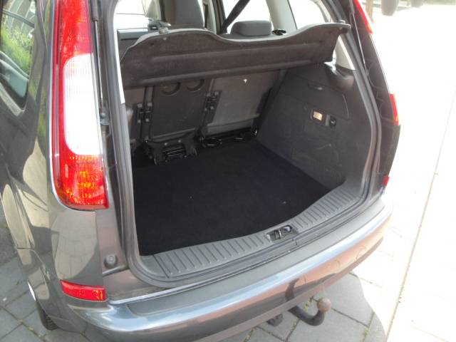 Ford Focus C-Max 1.6i MPV 5-Drs. met o.a. Airco & Trekhaak (met nw. APK-keuring) - Thumbnail 7