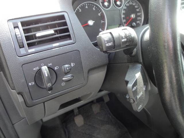 Ford Focus C-Max 1.6i MPV 5-Drs. met o.a. Airco & Trekhaak (met nw. APK-keuring) - Thumbnail 11