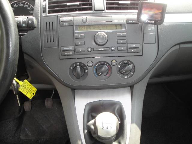 Ford Focus C-Max 1.6i MPV 5-Drs. met o.a. Airco & Trekhaak (met nw. APK-keuring) - Thumbnail 14