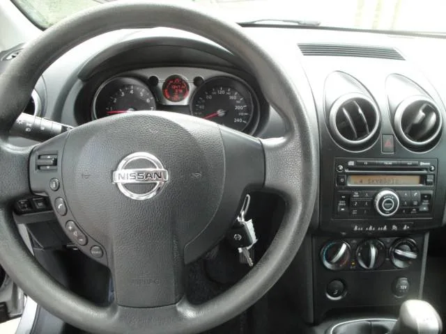 Nissan Qashqai 1.6 met o.a. Airco, A-Parkeersensoren & 17"LM-velgen. - Thumbnail 6