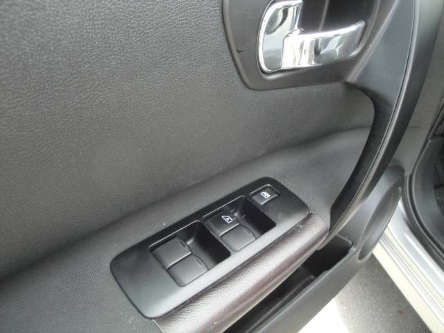 Nissan Qashqai 1.6 met o.a. Airco, A-Parkeersensoren & 17"LM-velgen. - Thumbnail 10