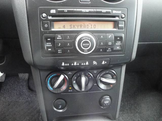 Nissan Qashqai 1.6 met o.a. Airco, A-Parkeersensoren & 17"LM-velgen. - Thumbnail 11