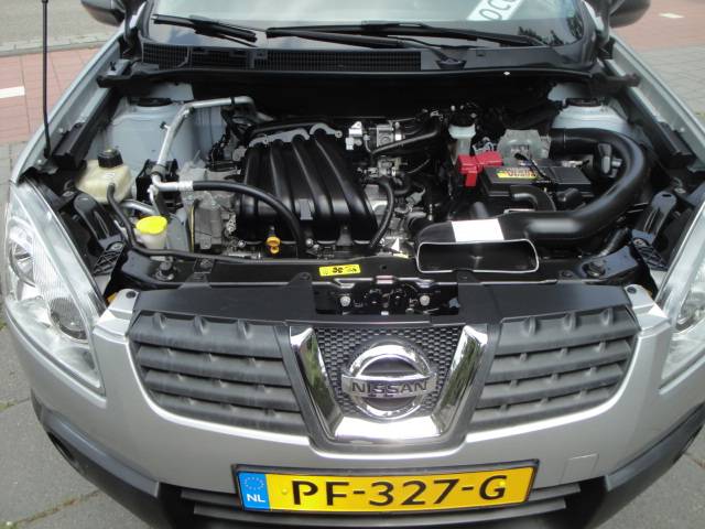 Nissan Qashqai 1.6 met o.a. Airco, A-Parkeersensoren & 17"LM-velgen. - Thumbnail 12