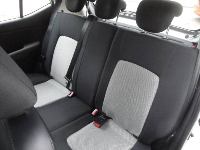 Hyundai i10 1.1i 5-Drs. met o.a. Audio, CPV en El.ramen V. - Thumbnail 6