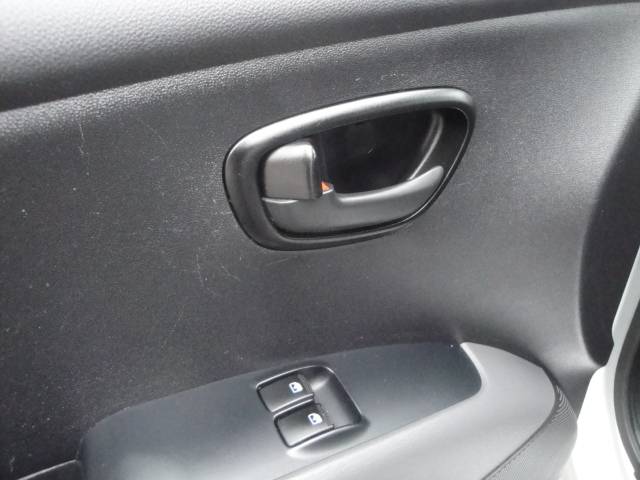 Hyundai i10 1.1i 5-Drs. met o.a. Audio, CPV en El.ramen V. - Thumbnail 14