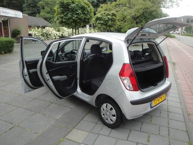 Hyundai i10 1.1i 5-Drs. met o.a. Audio, CPV en El.ramen V. - Thumbnail 10