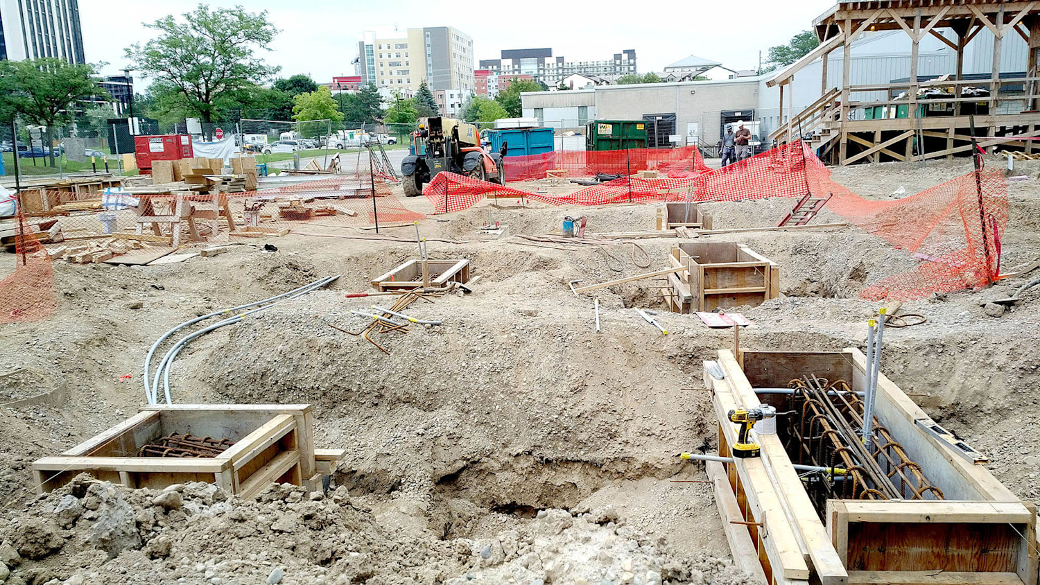 University of Waterloo Engineering 7 under construction