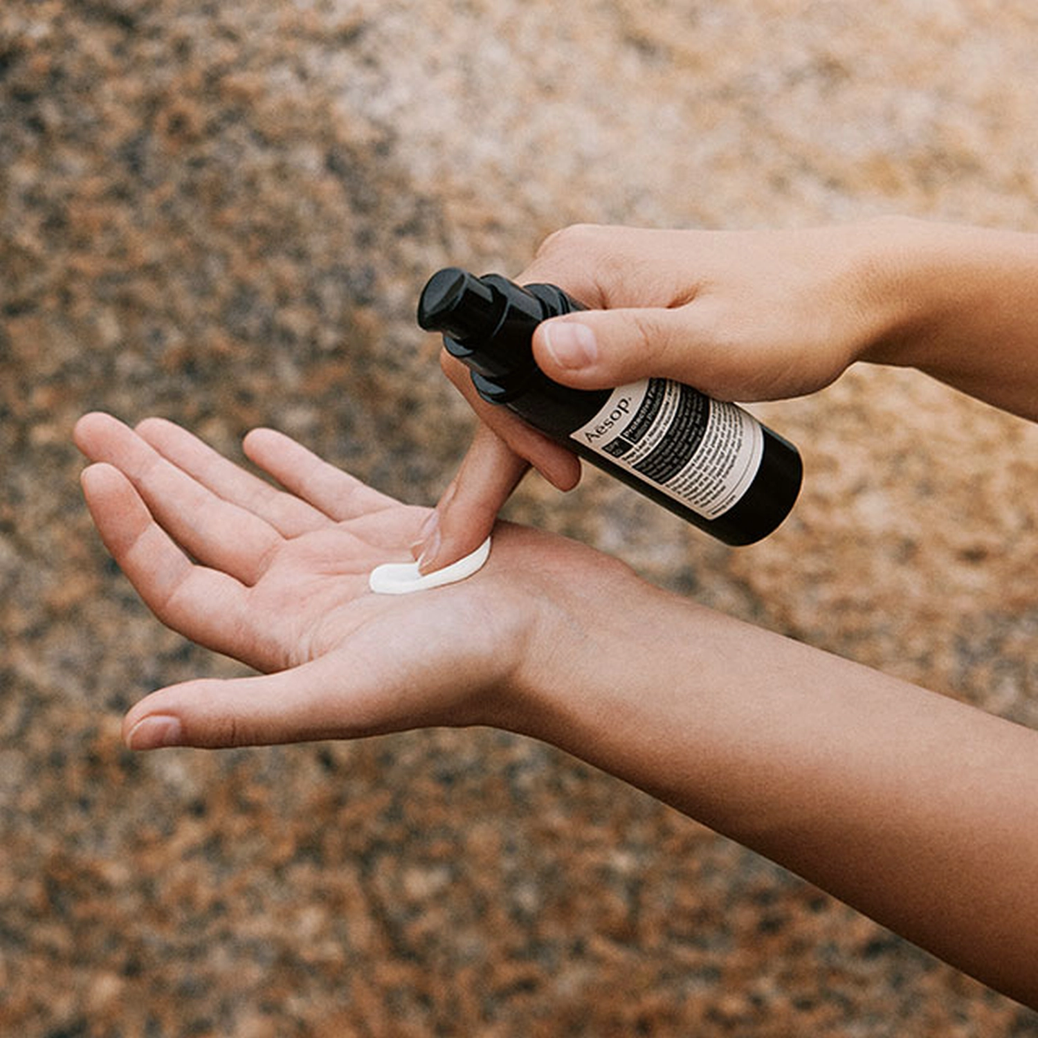 Aesop Protective Facial Lotion Spf25 - 50Ml | Non-Greasy | Leaves Skin Hydrated | Matte Finish - Image 4