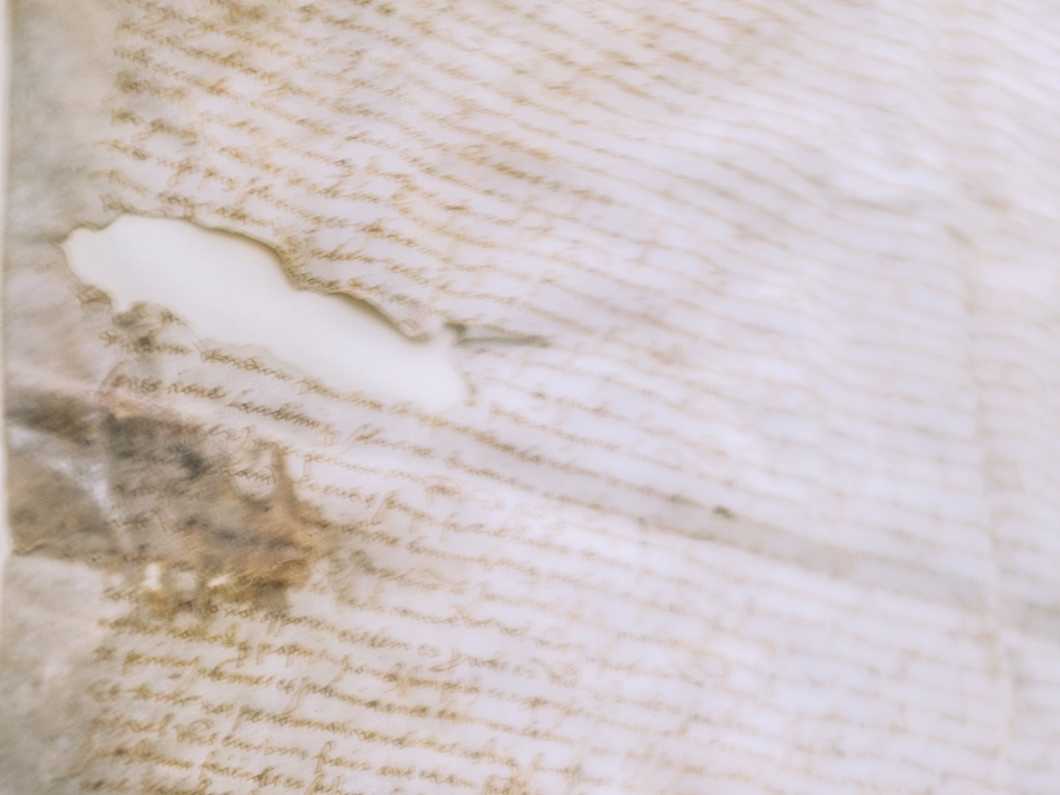PIXE for fragile samples