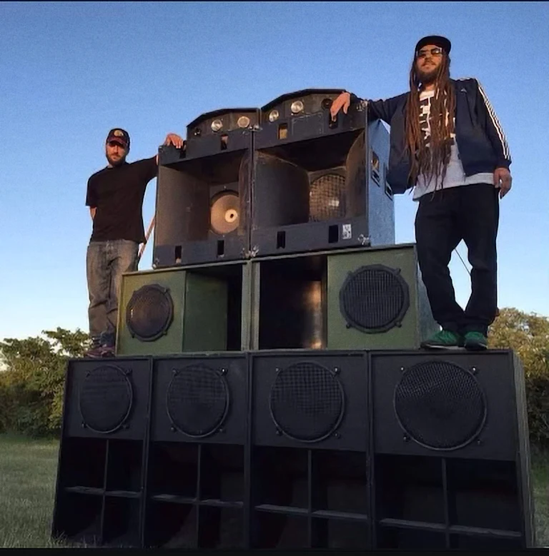 Rootsteppaz Sound System feat Dan-I locks and Lancy Rankin