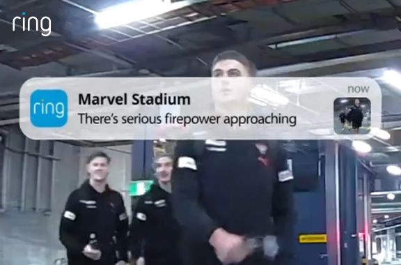 Essendon Team Arrival 
