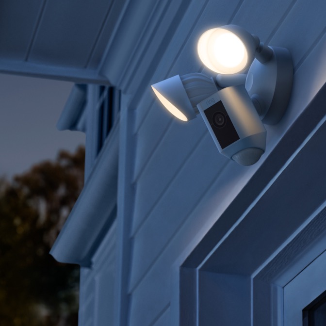 outdoor camera flood light