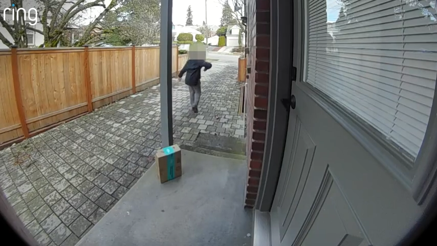 Neighbour uses two-way talk to deter package theft