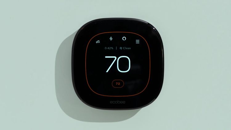 Image of Smart Thermostat Premium actively heating