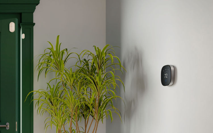 ecobee thermostat displaying low indoor temperature.