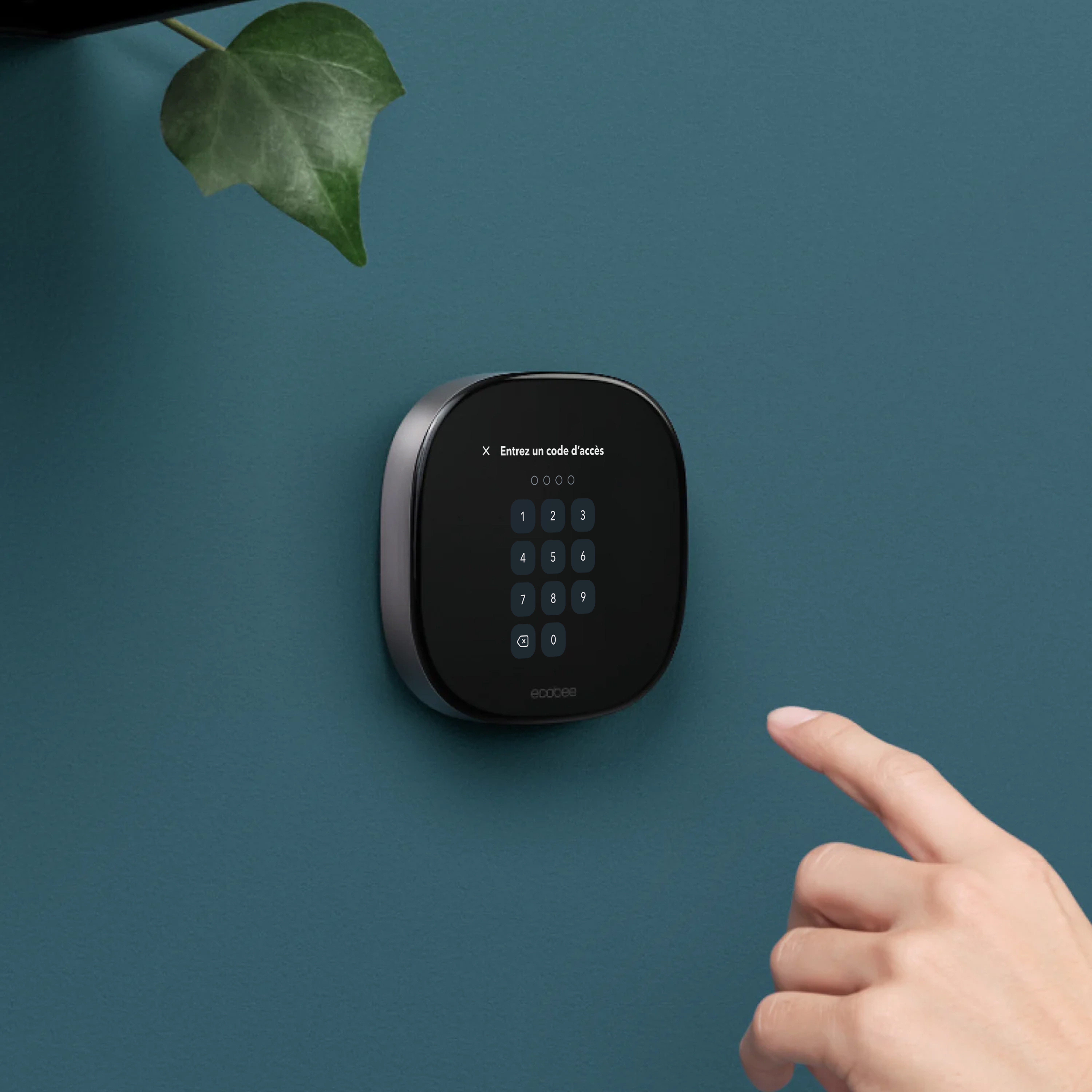 thermostat intelligent ecobee premium affichant un clavier sur son écran