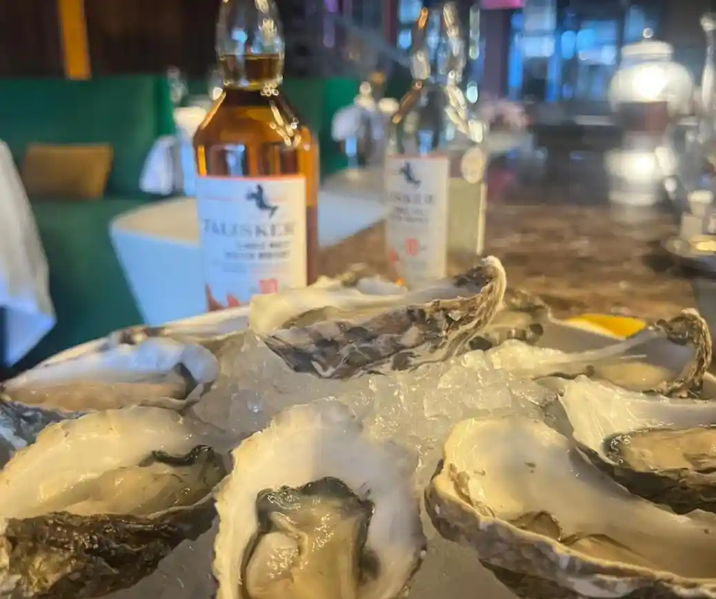 Maridaje de Ostras y Urrechu