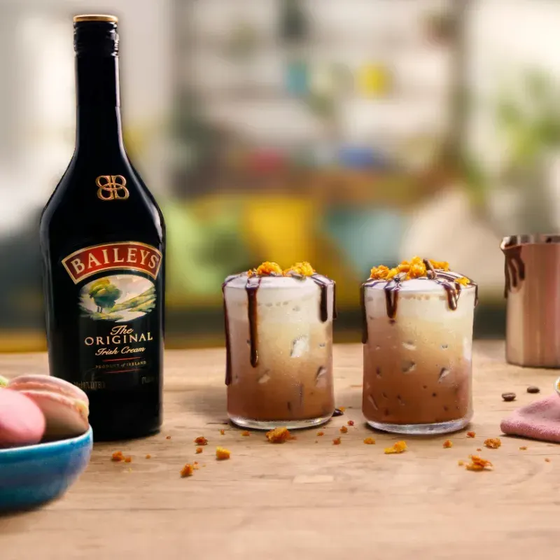Cafés barista Baileys - 6. Chocaccino con Baileys  