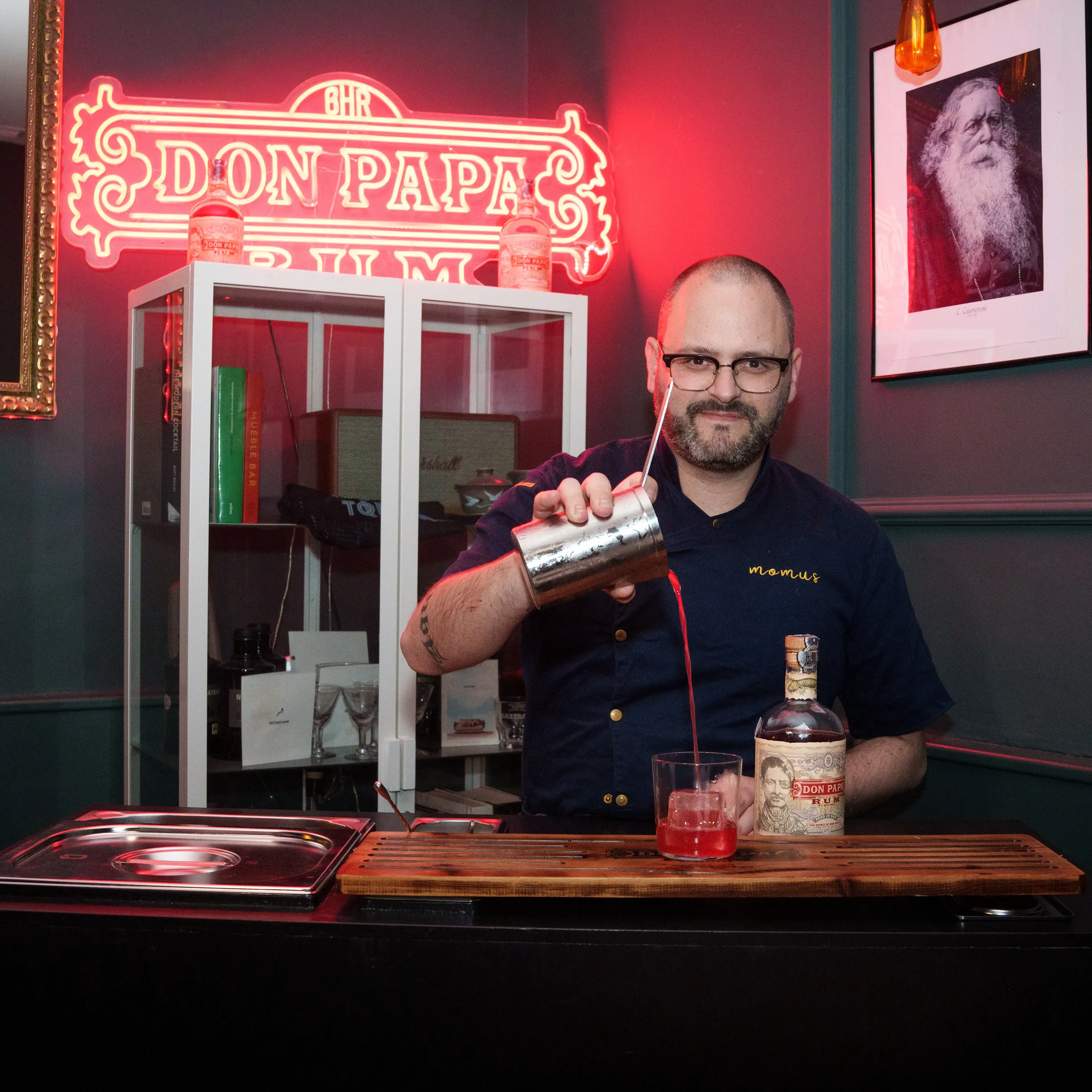Momus Bar