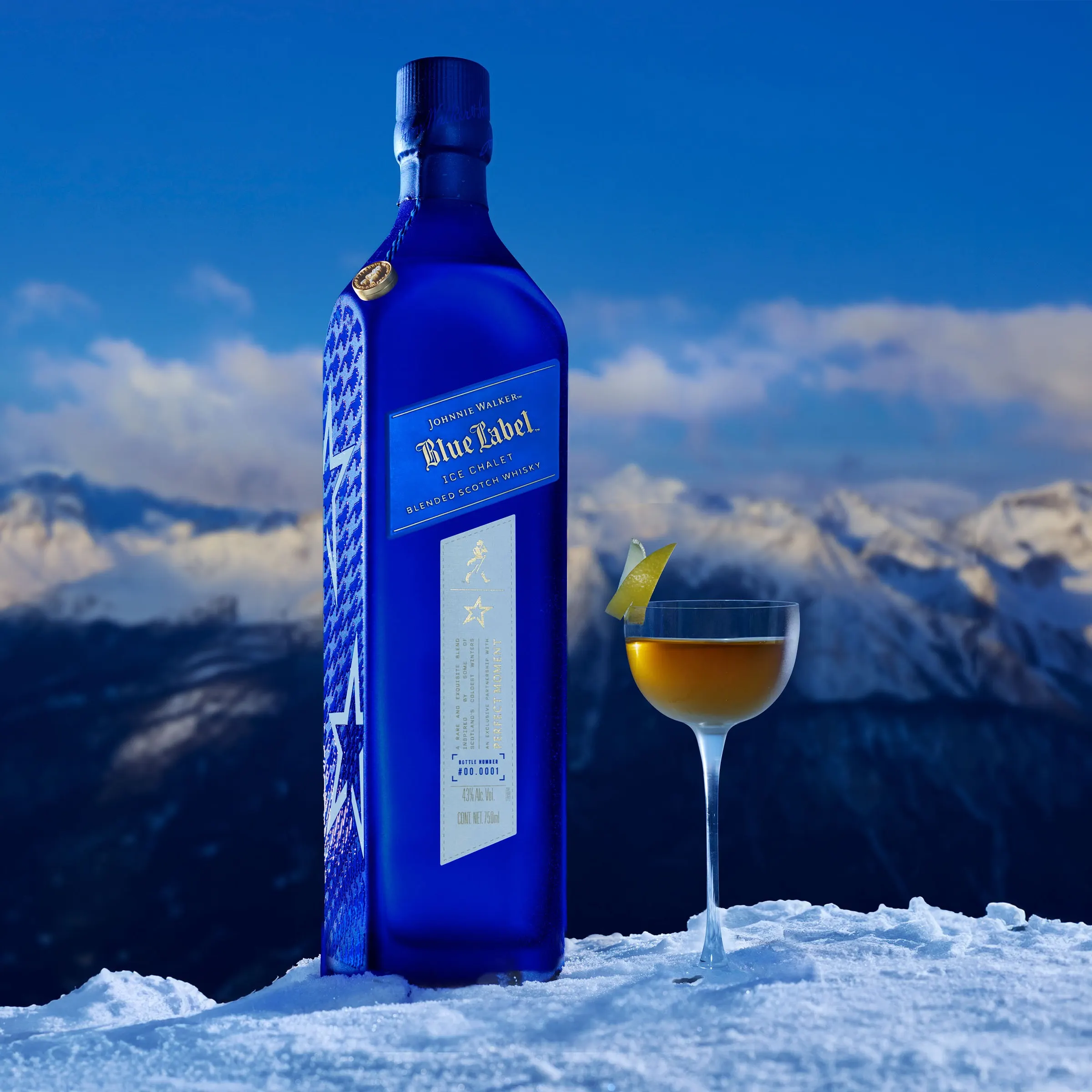 Ice Chalet Perfect Whisky Manhattan 