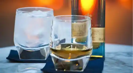 Whisky Johnnie Walker Blue Label perfect serve