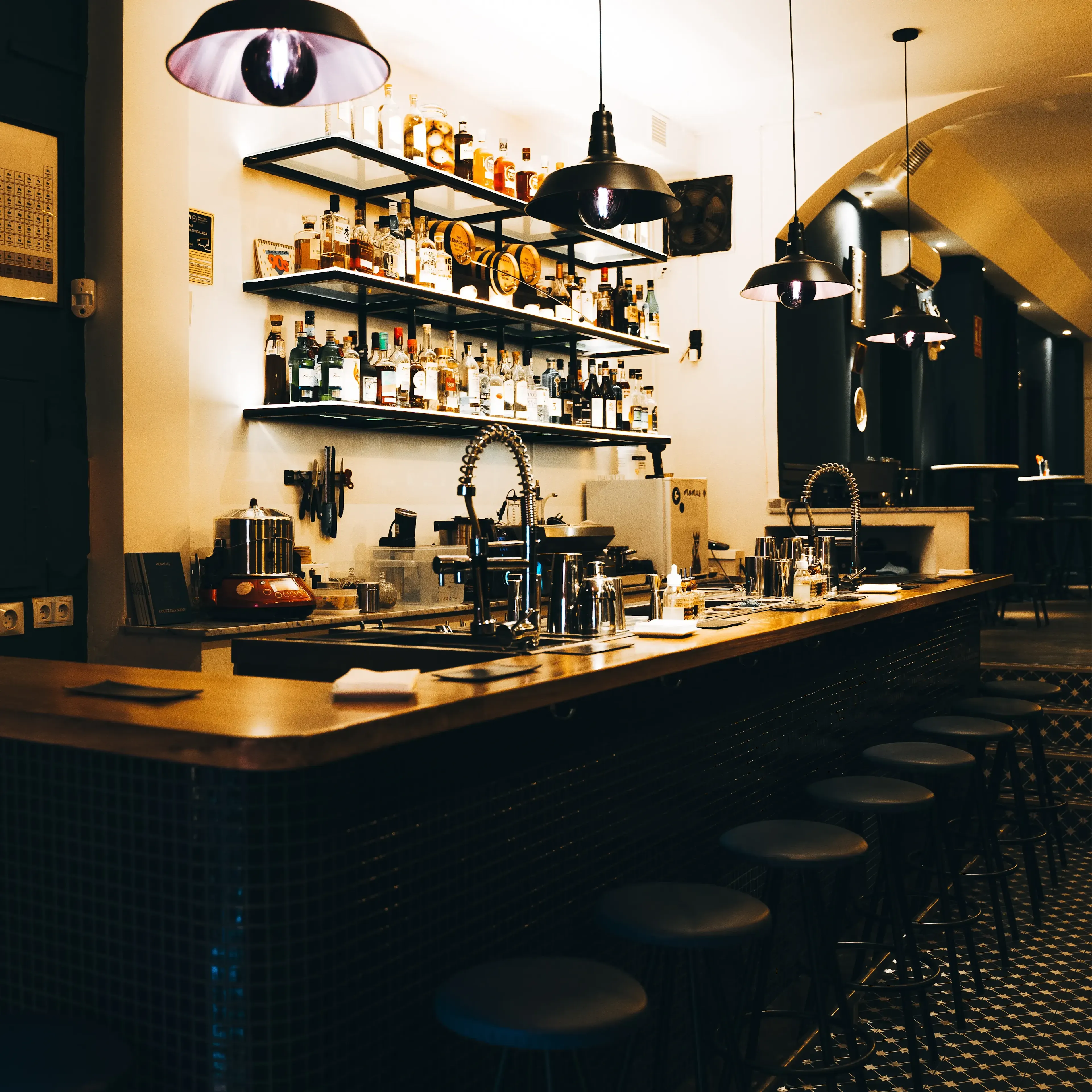 Momus Bar