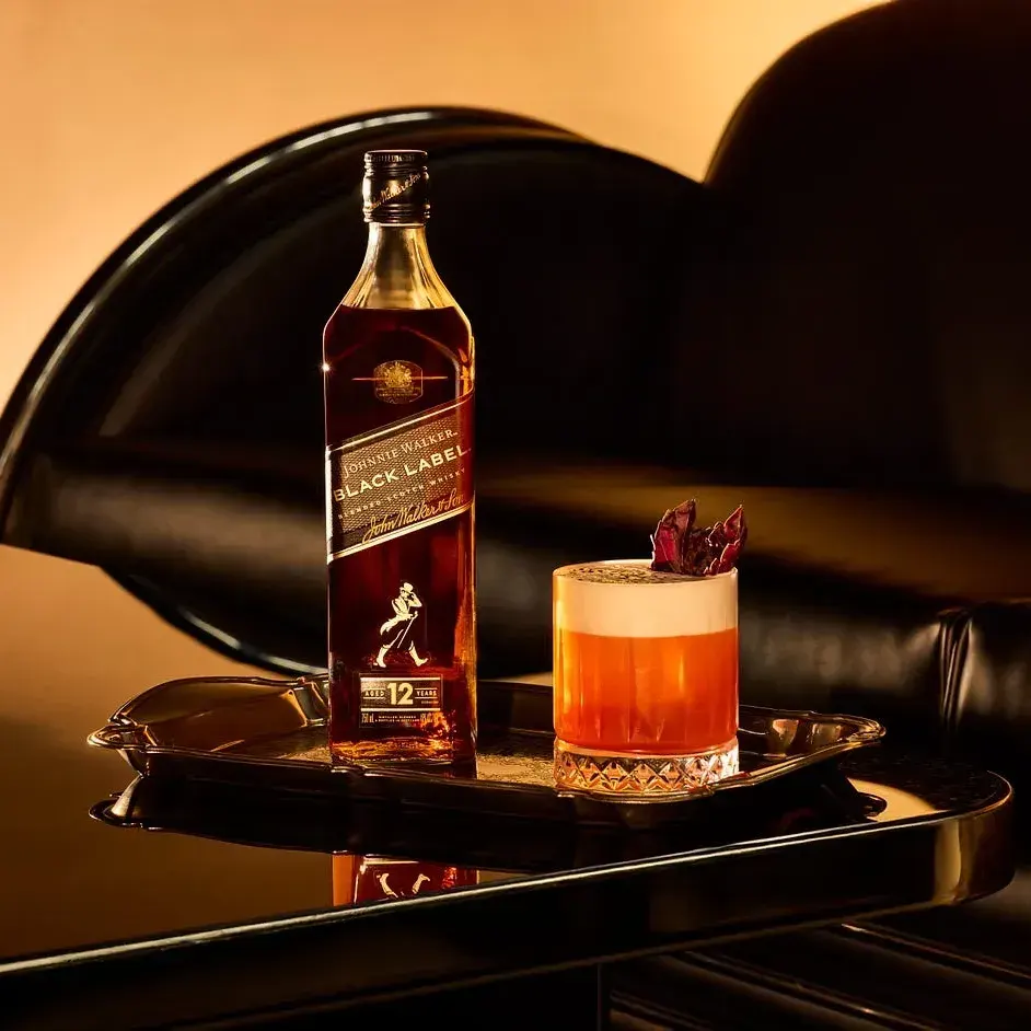 Sabrina Carpenter - Short n' Sour 