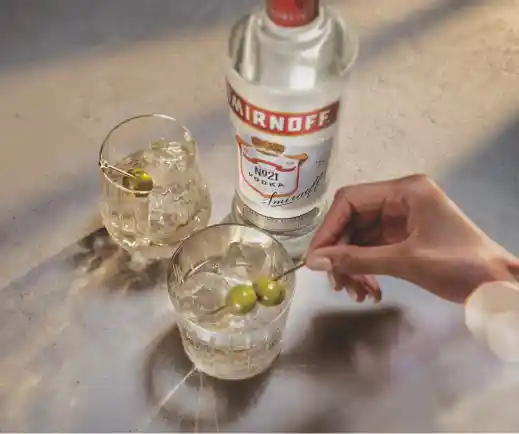 Cócteles con Smirnoff No.21