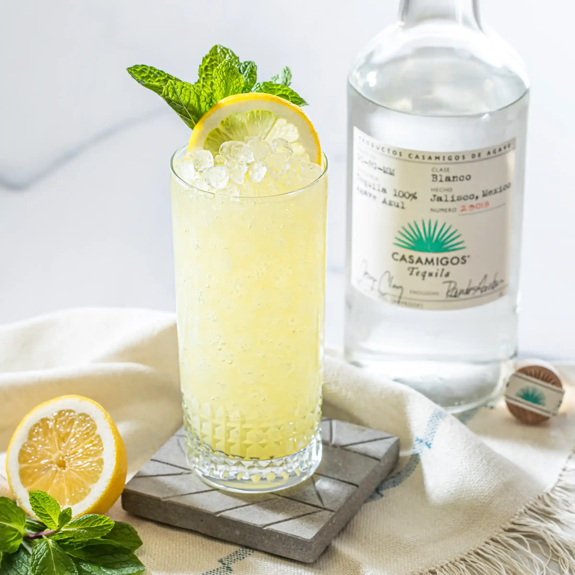 6523414089934 - Casamigos Blanco Tequila Serve Mint Lemonade