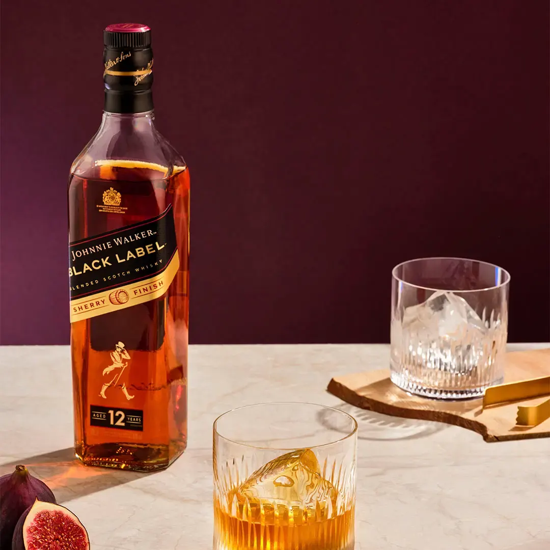 Johnnie Walker Black Label Sherry Finish whisky escocés de mezcla 70cl